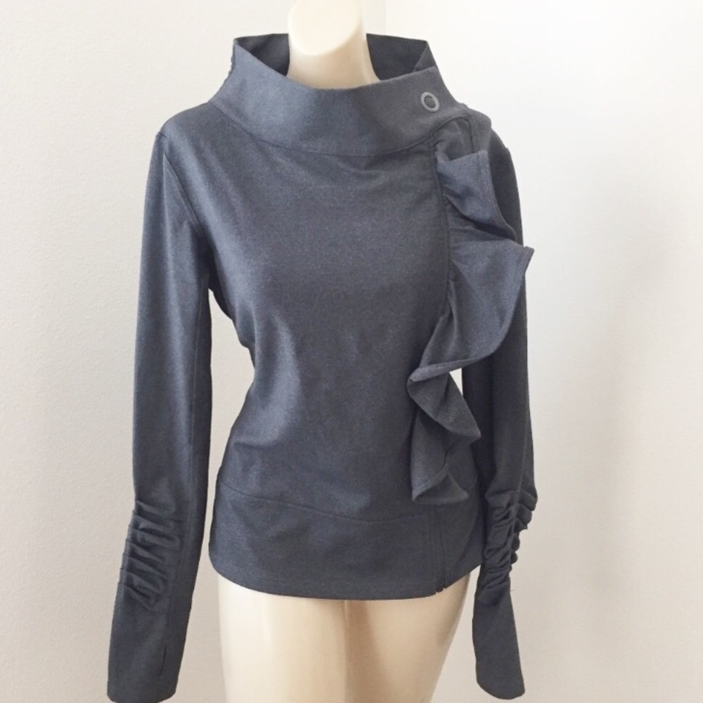 Karma Athletics San Suu Gray Ruffle Jacket Large
